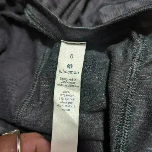 Lululemon blouse - Picture 4 of 4